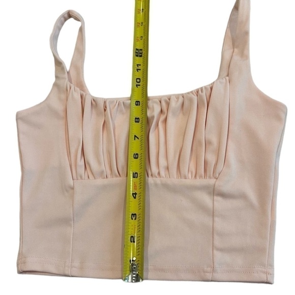 Light Pink Women's Ruched Sleeveless Cropped Cami Size Small - Picture 5 of 10